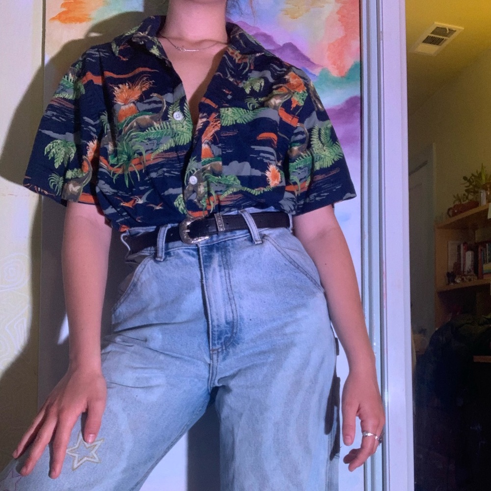Dinosaur Print Button Up🦖⛅️